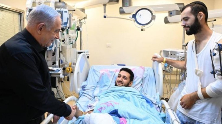 لقاء نتنياهو مع جنود جرحى يكشف عن خسائر فادحة في جيشه