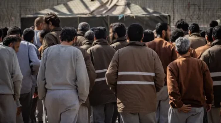 بريطانيا تهدد إسرائيل بوقف تصدير السلاح إليها.. لهذا السبب