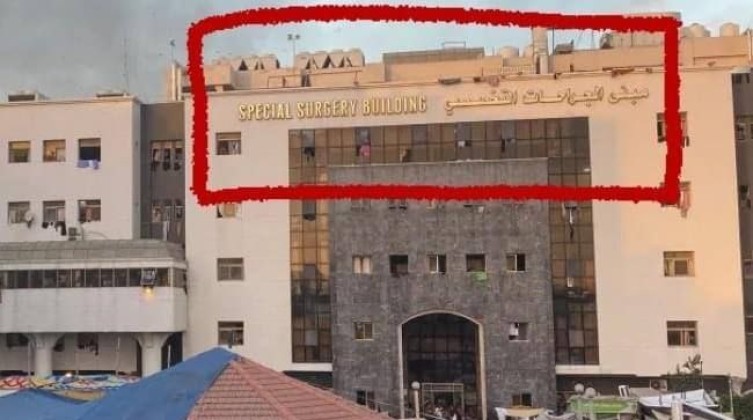 بالفيديو: الاحتلال يفجر مبنى في مجمع الشفاء الطبي بمدينة غزة