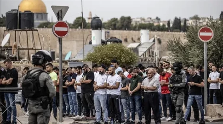 "حماس" تستنفر الفلسطينيين للرباط في "الأقصى"