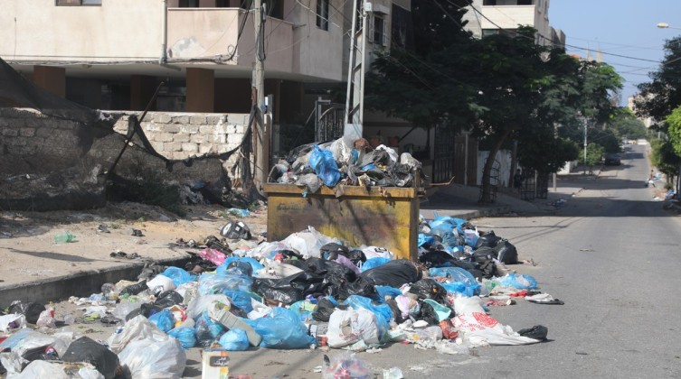 الصحة بغزة تحذر من انتشار الأمراض والأوبئة مع ارتفاع درجات الحرارة