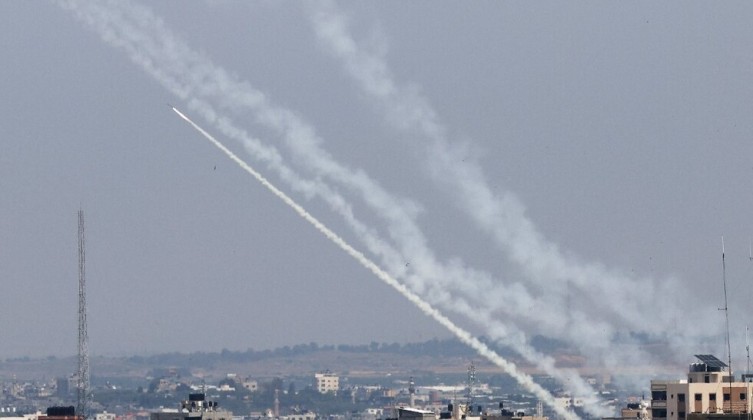 رشقة صاروخية من خانيونس باتجاه مستوطنات الغلاف