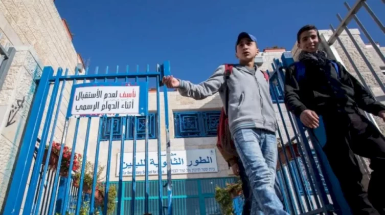 هيئة البث الإسرائيلية تنفي معلومات حول تجهيز مدارس القدس لحرب جديدة