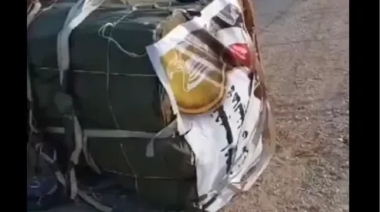 شاهد- مساعدات مصرية تسقط خارج غزة ومستوطنون يستولون عليها