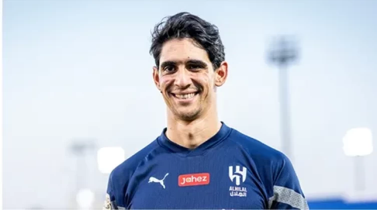 المغربي بونو يتوّج بجائزة أفضل حارس في الدوري السعودي