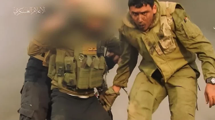 بالفيديو: "القسام" تعلن عن أسر جنود للاحتلال في كمين داخل نفق شمال غزة