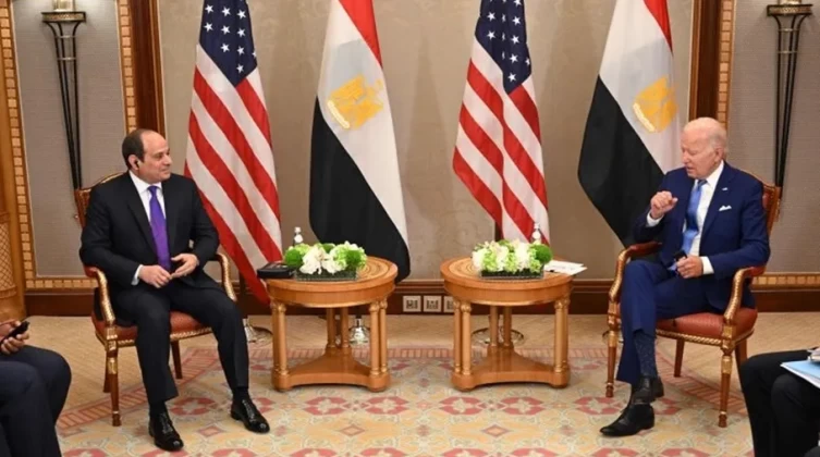 تفاصيل اتصال هاتفي بين الرئيس الأمريكي ونظيره المصري