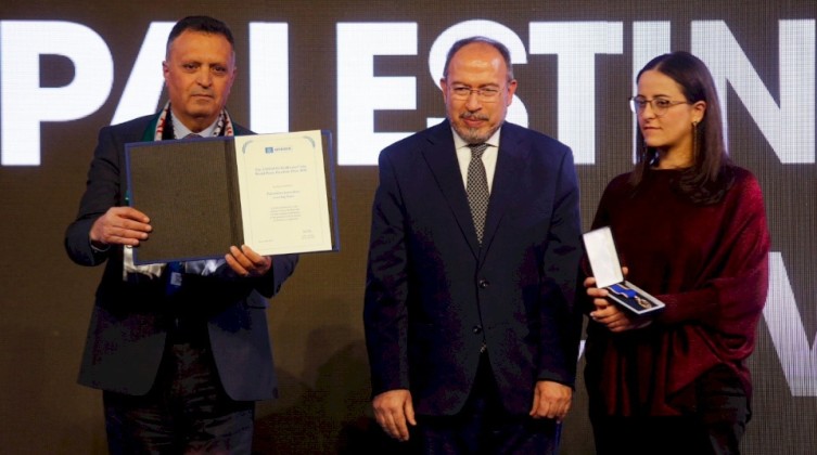 "اليونسكو" تمنح جائزة حرية الصحافة للعام الجاري لصحفيي قطاع غزة