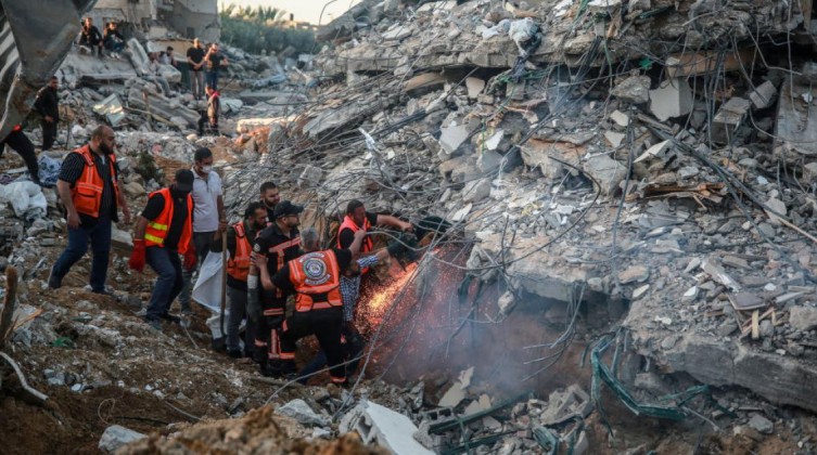 الدفاع المدني: انتشال 4 شهداء في حي الصحابة بغزة