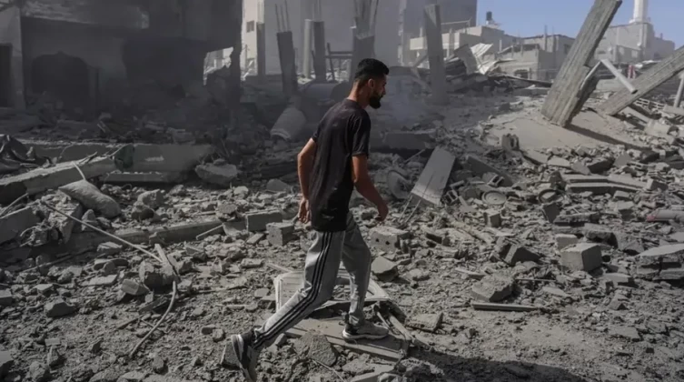 بالفيديو: عشرات الشهداء بمجزرتين وقعتا في الشاطئ والتفاح بغزة