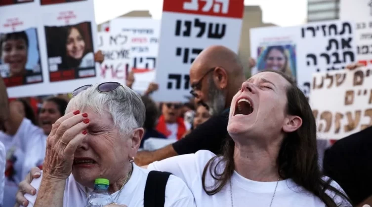 بالفيديو: "القسام" تعلن مقتل 3 أسرى لديها في النصيرات بينهم أمريكي