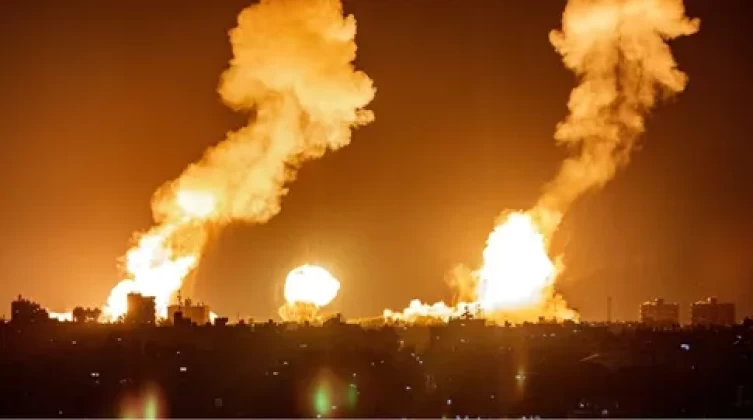 شهداء وجرحى بقصف إسرائيلي وسط غزة.. ومدفعية الاحتلال تستهدف مواصي رفح