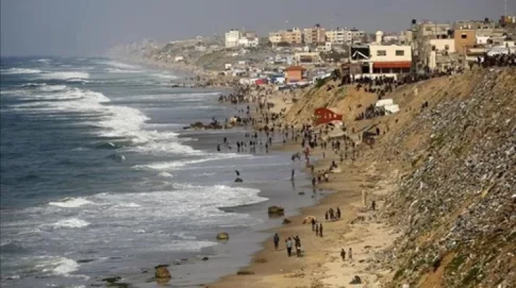 كم تكلفة إصلاح "الرصيف المؤقت" لإيصال المساعدات نحو غزة؟