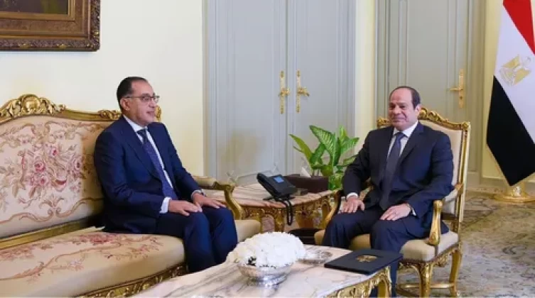 السيسي يقبل استقالة مدبولي ويكلفه بتشكيل حكومة جديدة