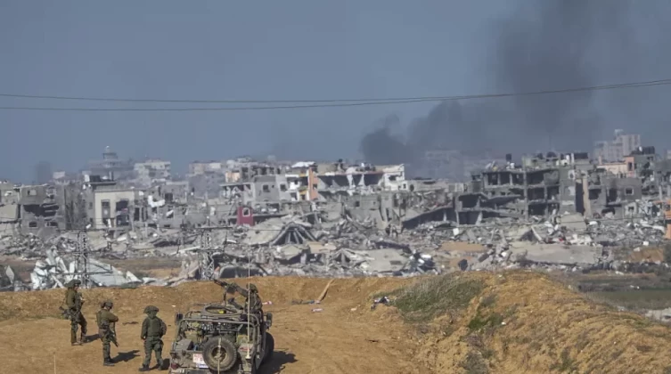 صحيفة: إسرائيل لن توافق على سحب قواتها من نقاط مهمة في إطار الصفقة
