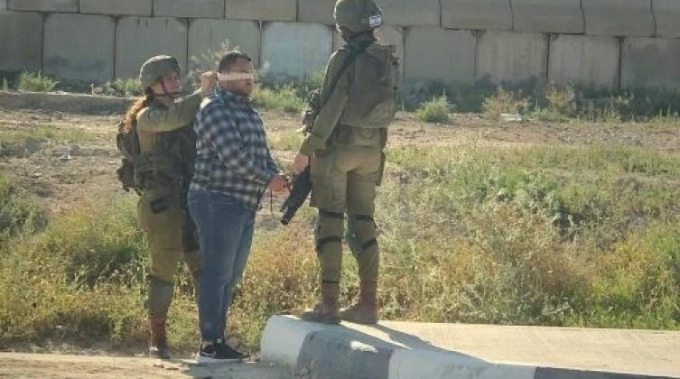 الاحتلال يعتقل شابًا من جنين