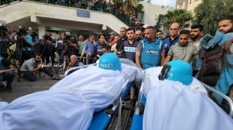 حماس تعلق على مجازر الاحتلال بحق الصحافة والصحفيين