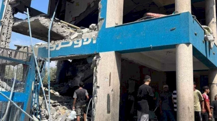 15 شهيدا في قصف إسرائيلي على مدرسة تؤوي نازحين بمخيم النصيرات