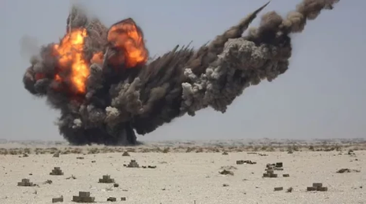 "الحوثي" تعلن عودة التيار الكهربائي إلى الحديدة