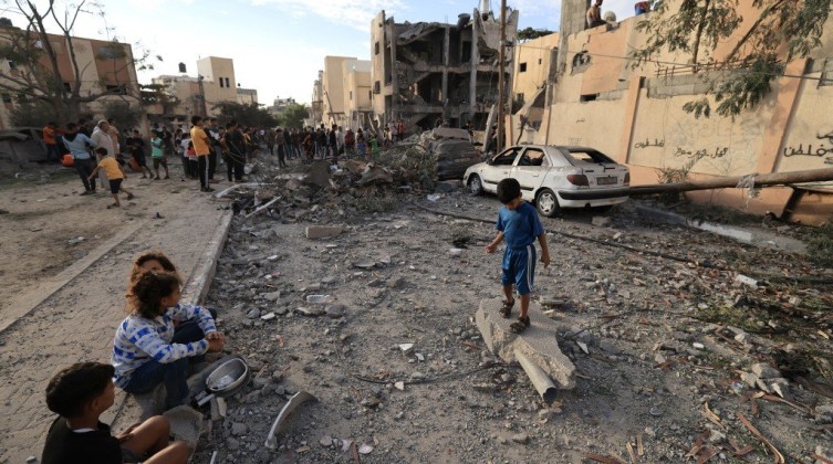 الصحة العالمية تستعد لإرسال مليون جرعة لقاح شلل أطفال إلى قطاع غزة