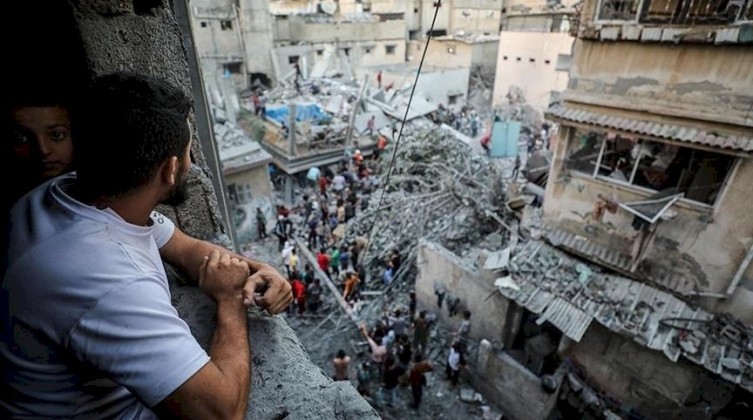 50 شهيدا ونزوح جماعي في قصف إسرائيلي متواصل على خانيونس