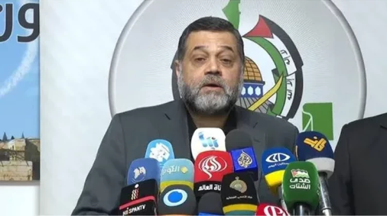 حمدان ينفي مزاعم عن صعوبة تواصل الحركة مع السنوار