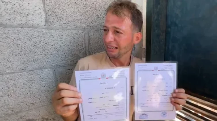 بالفيديو: الاحتلال يحوّل فرحة شاب من غزة بتوأميه إلى حزن وقهر لا يوصف