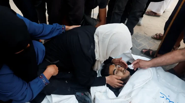 فصائل فلسطينية تعقب على مجزرة الاحتلال لمدرسة التابعين بغزة