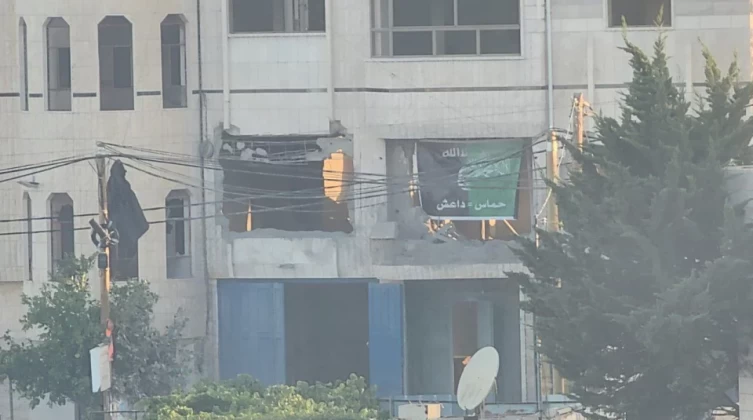 بالفيديو: قوات الاحتلال تفجر منزل الشهيد مؤمن مسالمة جنوب الخليل
