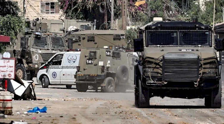 بالفيديو: الاحتلال يواصل عدوانه على جنين واندلاع اشتباكات وتدمير للبنى التحتية