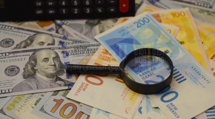 أسعار صرف العملات مقابل الشيكل اليوم الاثنين