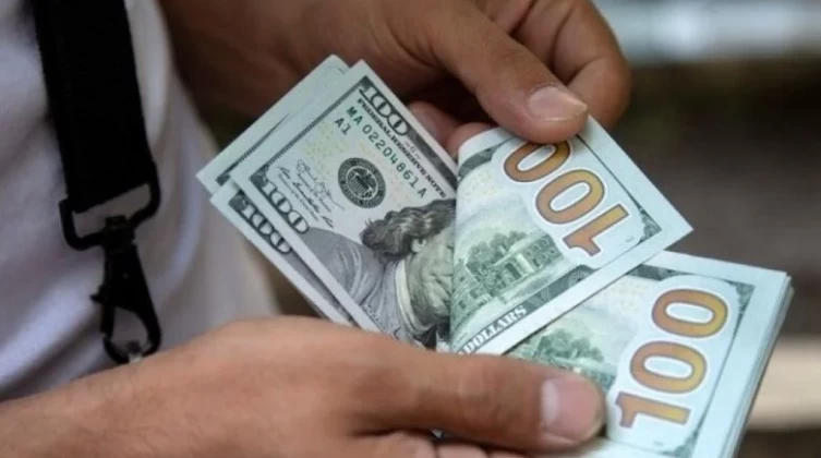 أسعار صرف العملات اليوم الإثنين