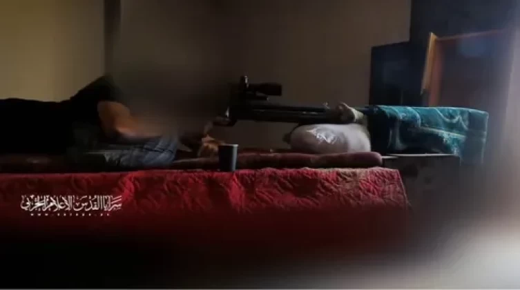 قناصة "الغول" تطيح باثنين من جنود الاحتلال في حي الزيتون