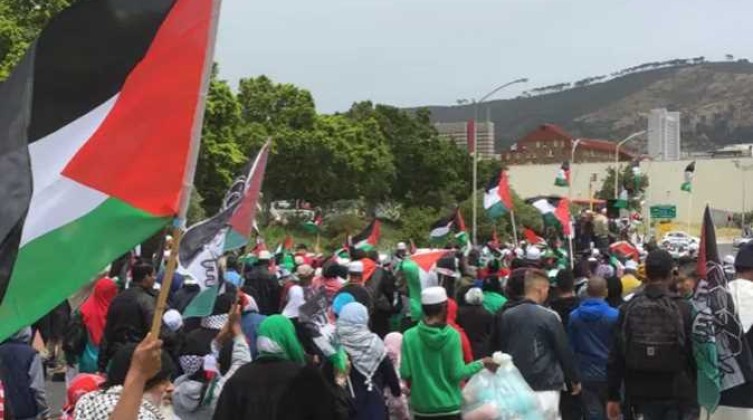 الرئاسة ترحب بإعلان جنوب افريقيا استمرار التزامها بمتابعة القضية التي رفعتها ضد إسرائيل