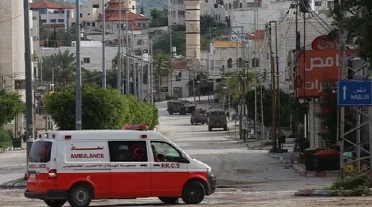 الاحتلال يشن حملة دهم واعتقالات في مدن متفرقة بالضفة