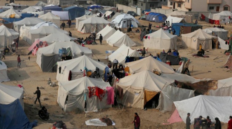 بلدية دير البلح تصدر تنويهاً مهماً للنازحين في منطقة وادي السلقا