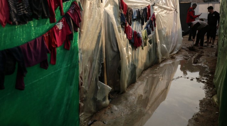 شبكة المنظمات الأهلية تحذر من تداعيات الشتاء على غزة