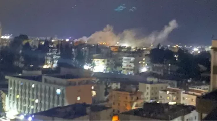 شهداء وجرحى بقصف الاحتلال منزل قيادي جنوبي لبنان