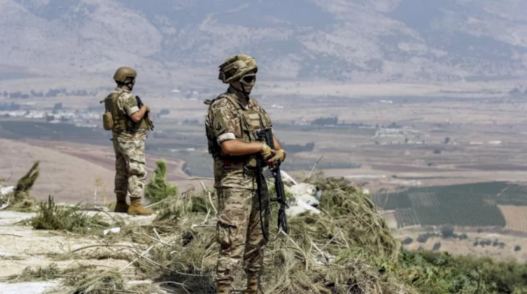 الجيش اللبناني يعلن توقيف سوريَّين جندتهما إسرائيل
