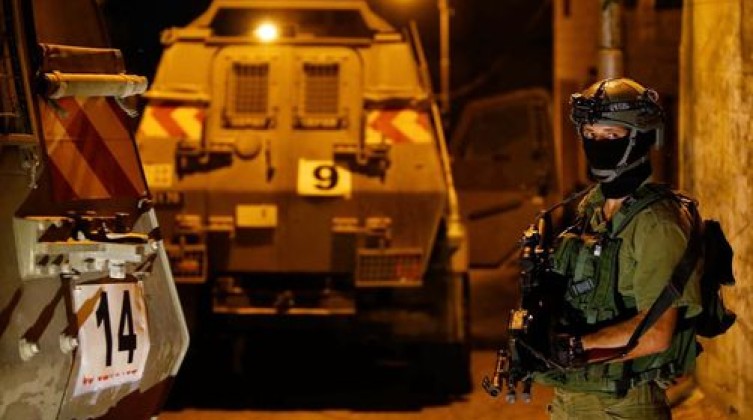 جيش الاحتلال يشن حملة اقتحامات واسعة بالضفة