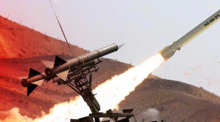 "حزب الله" يهاجم قاعدة جوية في تل أبيب