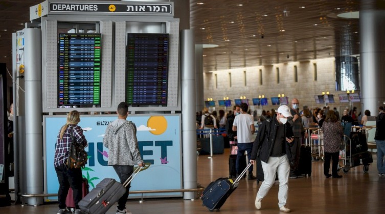 الاحتلال يحذر من السفر إلى سريلانكا ويطالب مواطنيها بالخروج فورا