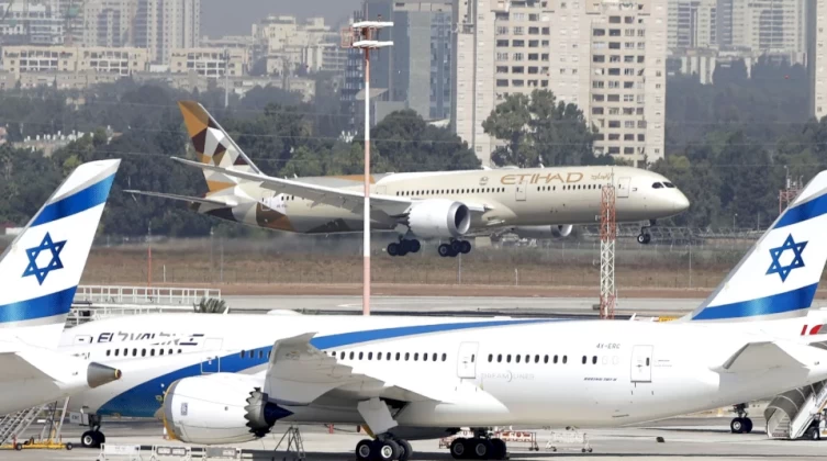 إلغاء التوصية بحظر الرحلات الجوية الأوروبية إلى إسرائيل