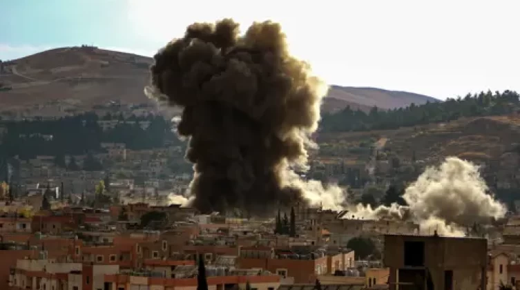3 شهداء من عائلة نازحة بغارة إسرائيلية شرق لبنان