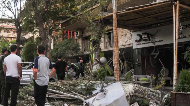 15 شهيدا بغارة إسرائيلية على "المزة" في دمشق