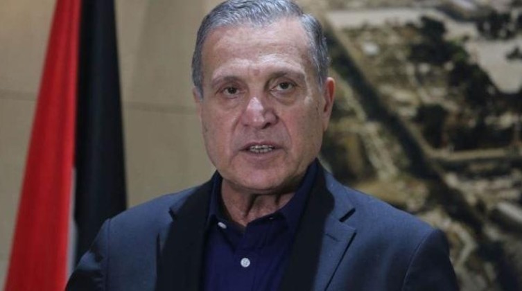 الرئاسة الفلسطينية تعقب على العدوان الإسرائيلي بالضفة وغزة