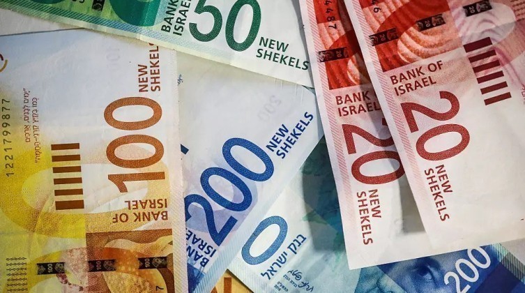 أسعار صرف العملات مقابل الشيكل الأربعاء