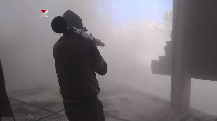 بالفيديو: القسام تستهدف جنود الاحتلال في منطقة الصفطاوي