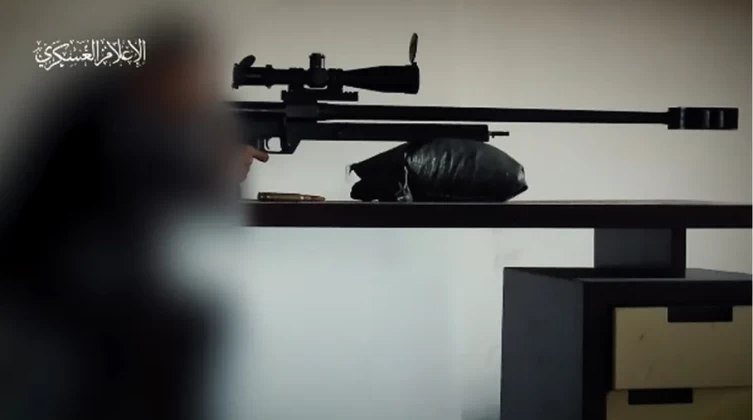 بالفيديو: "سرايا القدس" تقنص جنديا و"القسام" تستهدف ناقلة جند في جباليا