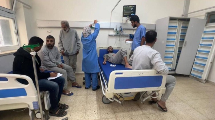 بالأسماء: الاحتلال يفرج عن 20 معتقلاً من قطاع غزة